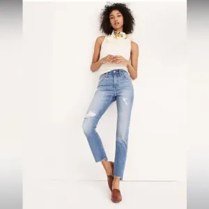 Madewell The High-Rise Slim Distressed Boyjean in Lita Wash: Step-Hem Size 26