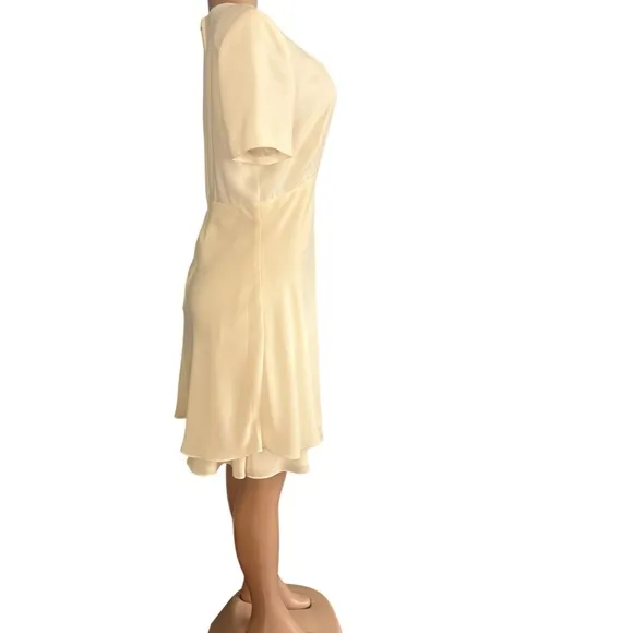 Maggy London by Kenneth Nolan Off White Vintage Short Sleeve Dress
