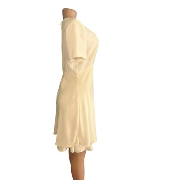 Maggy London by Kenneth Nolan Off White Vintage Short Sleeve Dress