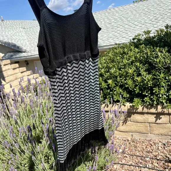 Marciano Knit 90s Dress Tiered Chevron Black Grey Size Small Medium