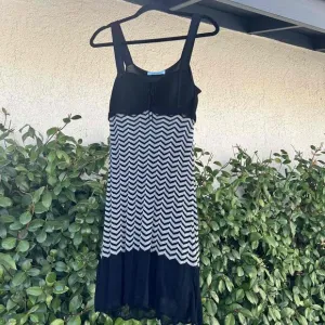 Marciano Knit 90s Dress Tiered Chevron Black Grey Size Small Medium