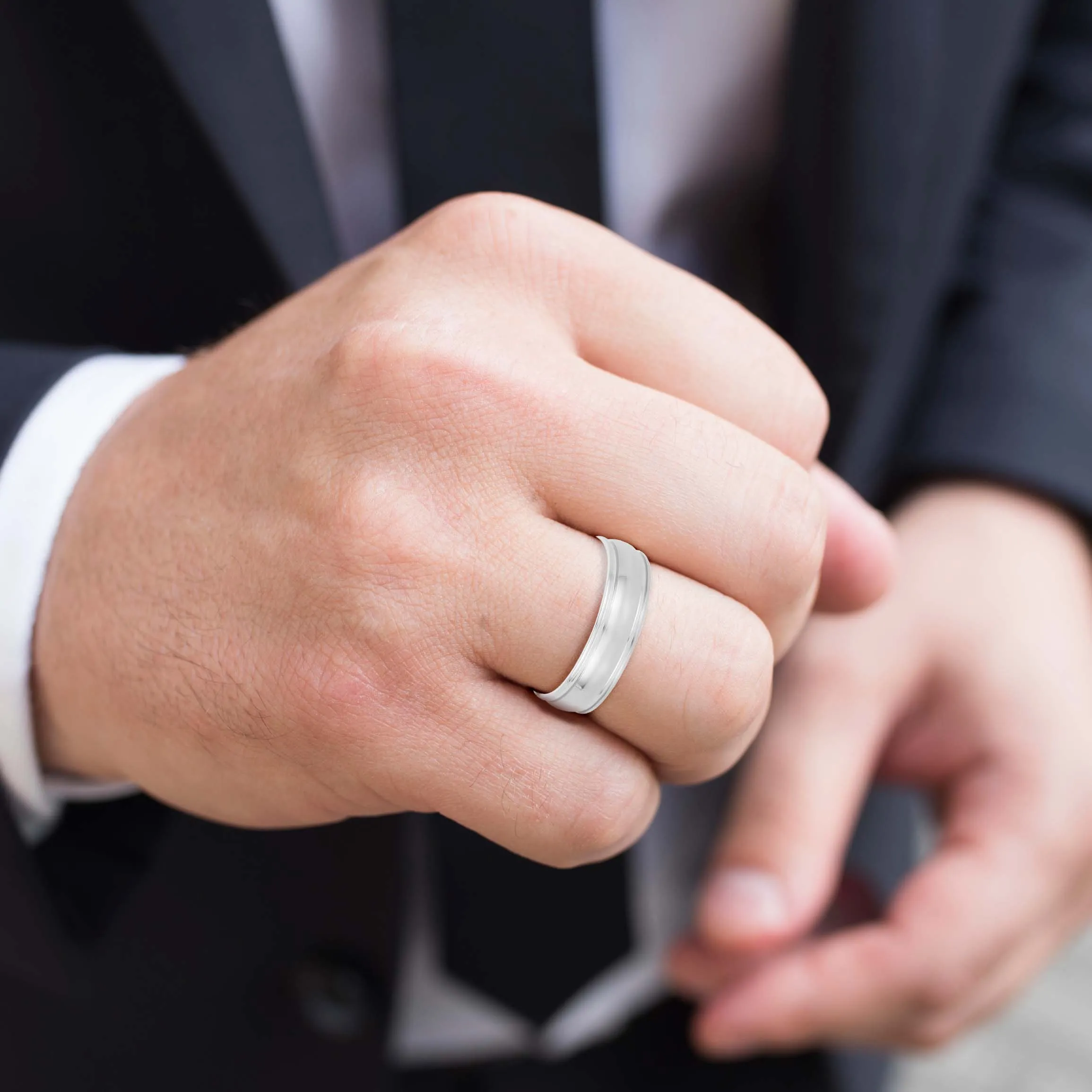 Men's Classic Dome Center and Flat Edge Wedding Band