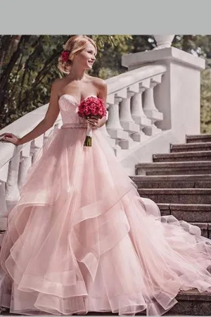 Modern Princess Sweetheart Wedding Gown with Layered Skirt
