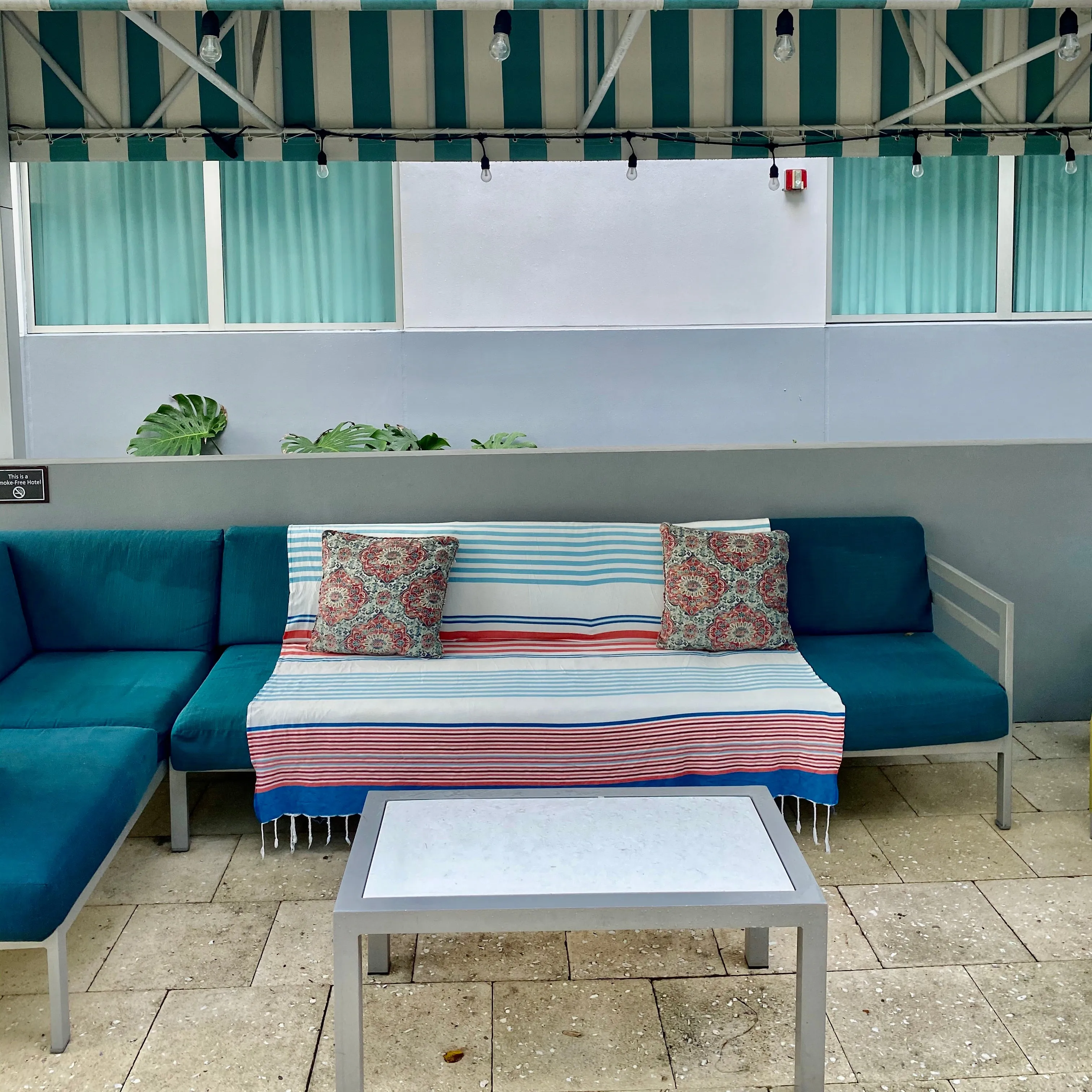 Nautica Fouta Square