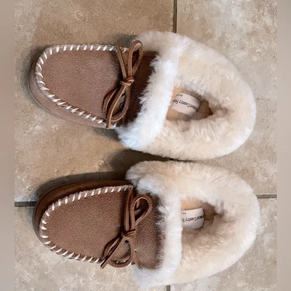 💗💗💗NEW The Vermont Country Store Sheepskin Leather with wool Moccasins Slippers