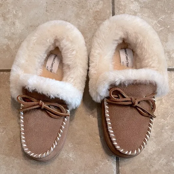 💗💗💗NEW The Vermont Country Store Sheepskin Leather with wool Moccasins Slippers