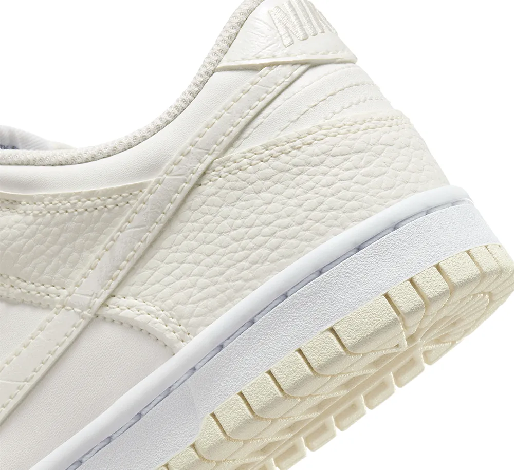 Nike Dunk Low SE (GS)