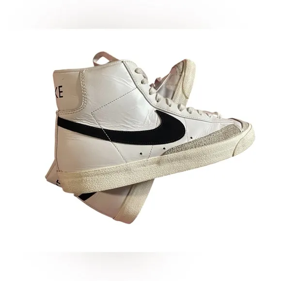 ⛹️Nike Men's Blazer Mid '77 Vintage ShoesSize 12