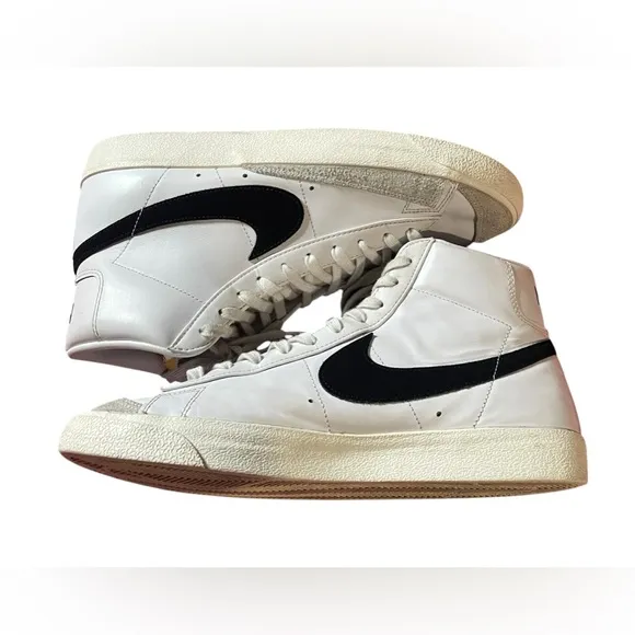 ⛹️Nike Men's Blazer Mid '77 Vintage ShoesSize 12