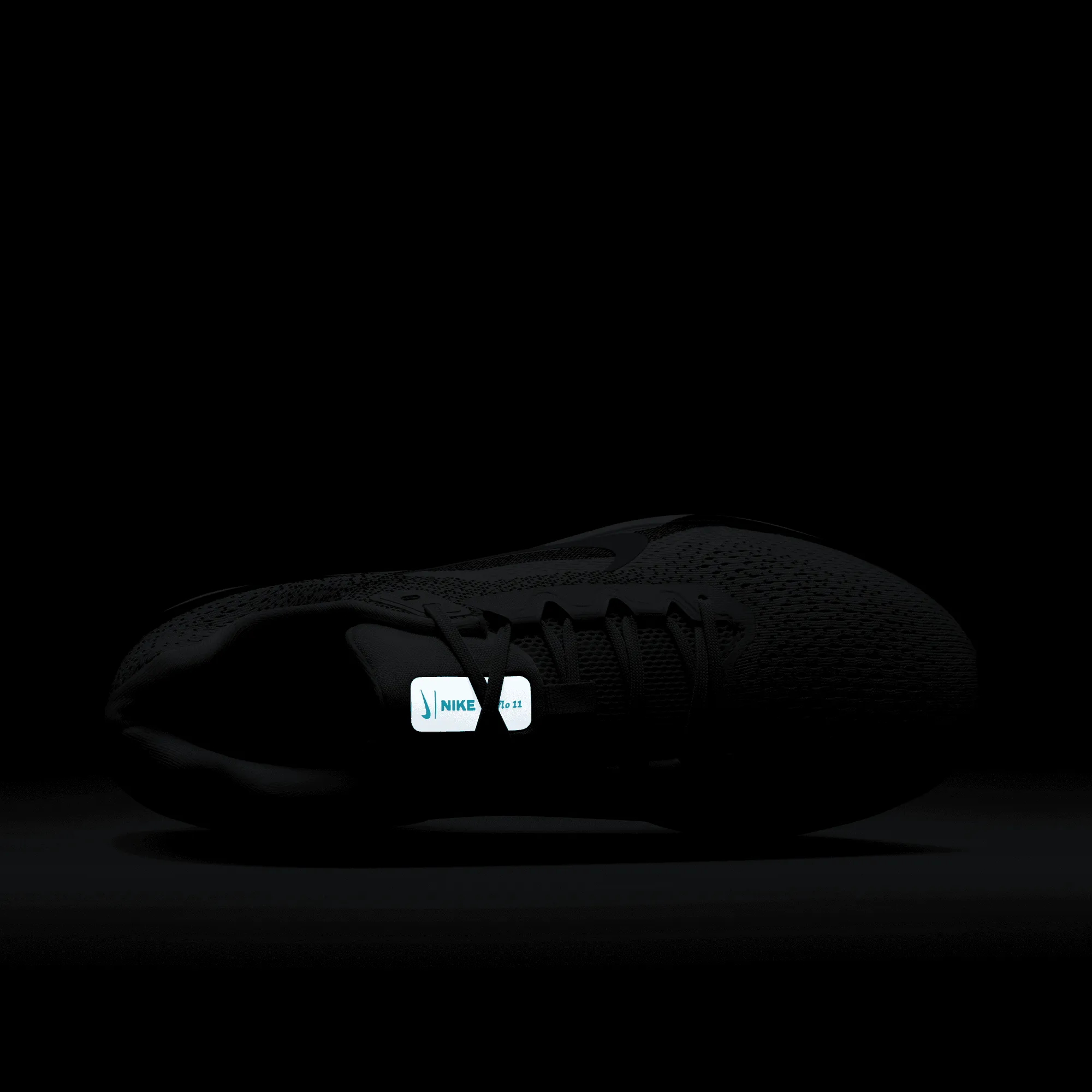 Nike Men's Winflo 11 Road Running Shoes