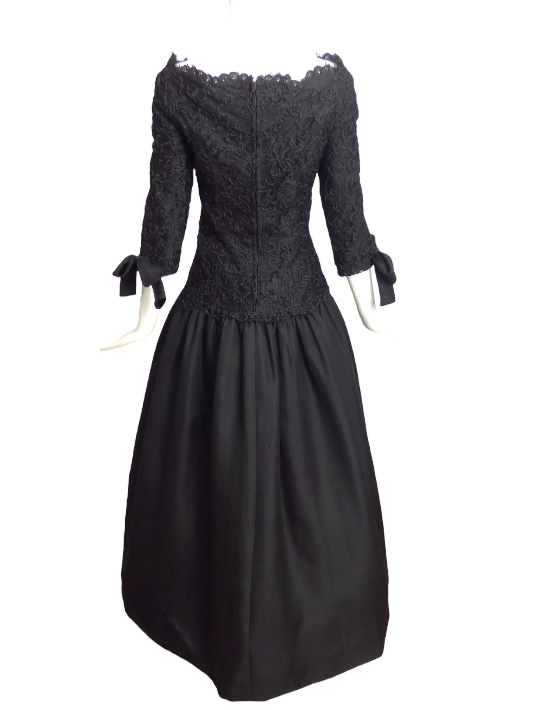 OSCAR DE LA RENTA- 1980s Black Ribbon d'Art Evening Gown, Size 10