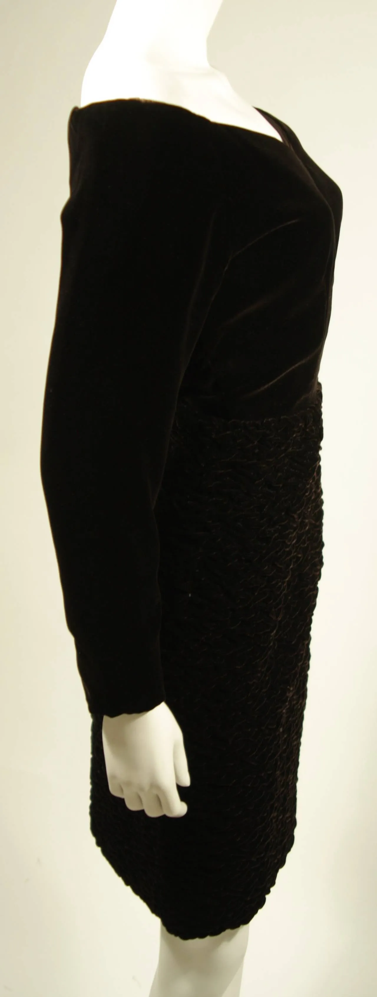 OSCAR DE LA RENTA Brown Velvet Ruched Cocktail Dress Size 6