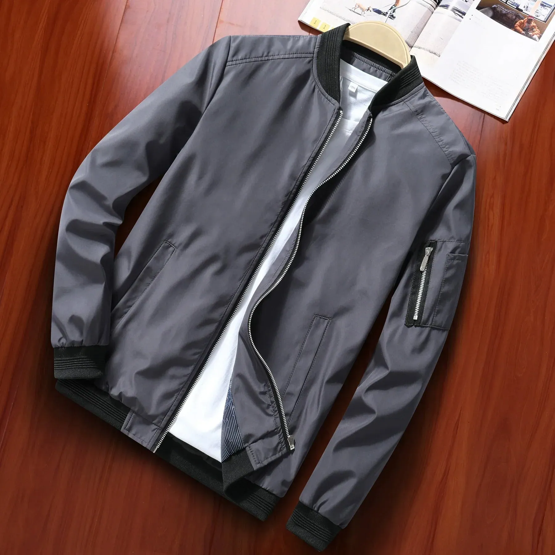 Outdoor Zephyr™ | Men's Classic Zip-Up Jacket | Lightweight, Water-Resistant Fabric & Breathable Design