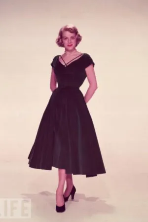 Rosemary Clooney as Betty Haynes Green Velvet Vintage Dress from White Christmas Dress