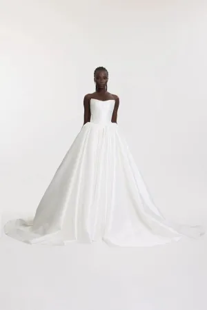 SAMPLE SALE: Chosen by Kyha, Miles Gown