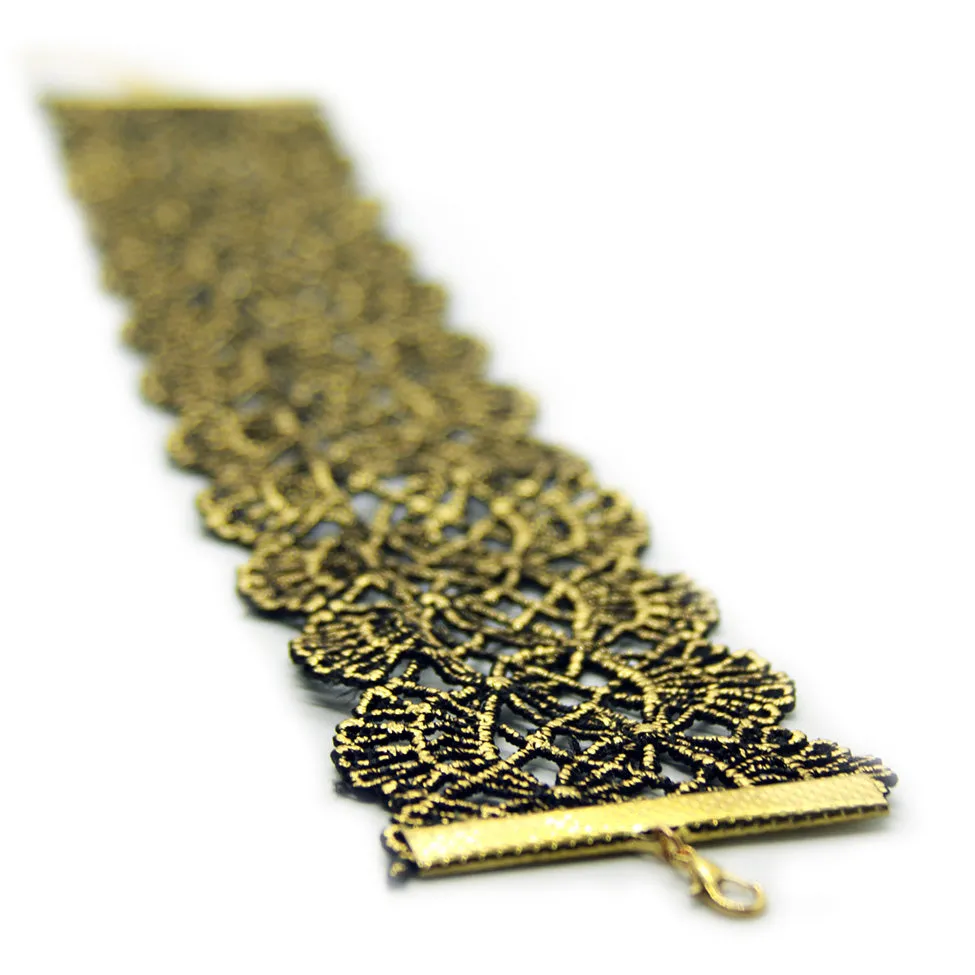 Seduction: Gold Baroque Lace Choker