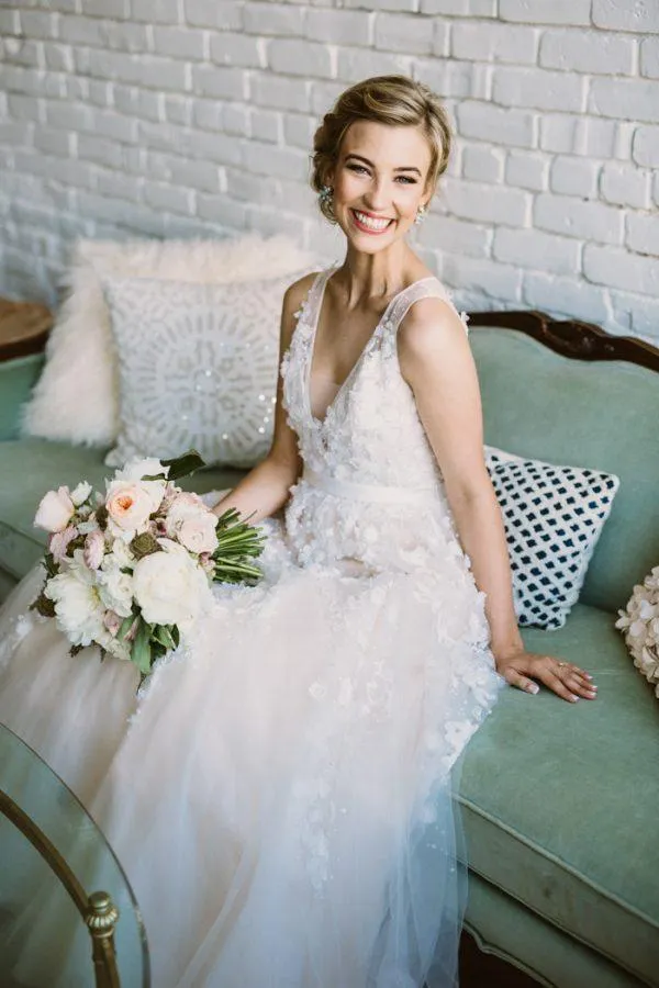 Simple Lace Applique A Line V Neck Tulle Beach Wedding Dress TN131