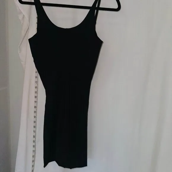 Spanx Bodycon Womens Medium Black Spandex Wide Straps Scoop Neck