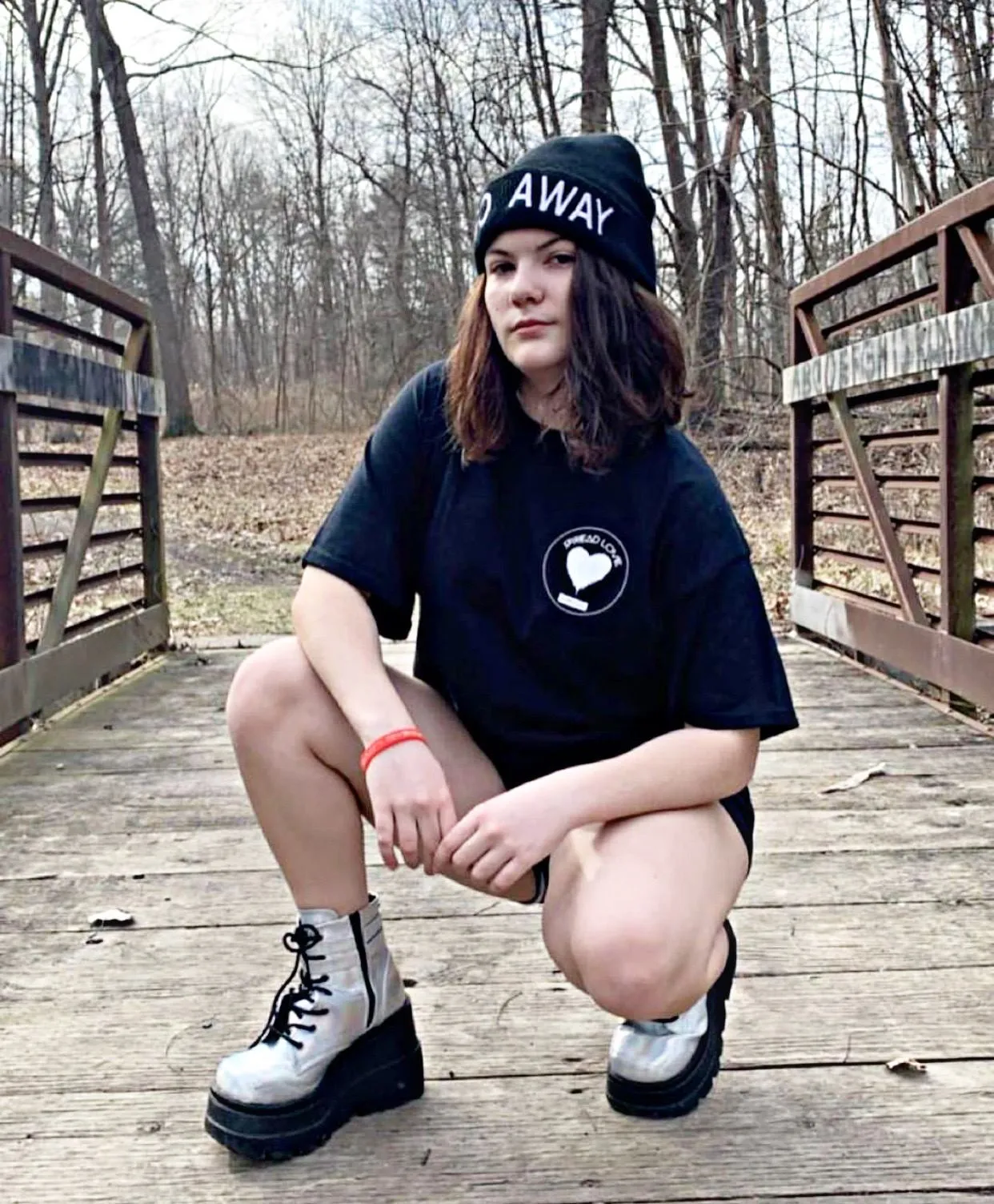 Spread Love Classic Graphic Tee (Black)
