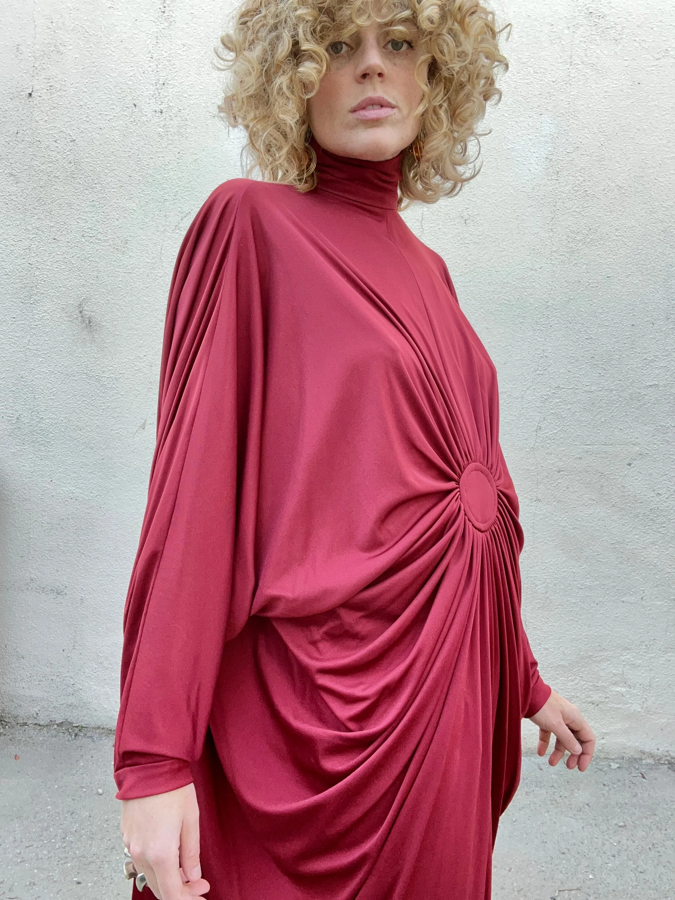 Stunning Vintage Yuki Rembrandt Burgundy Gown