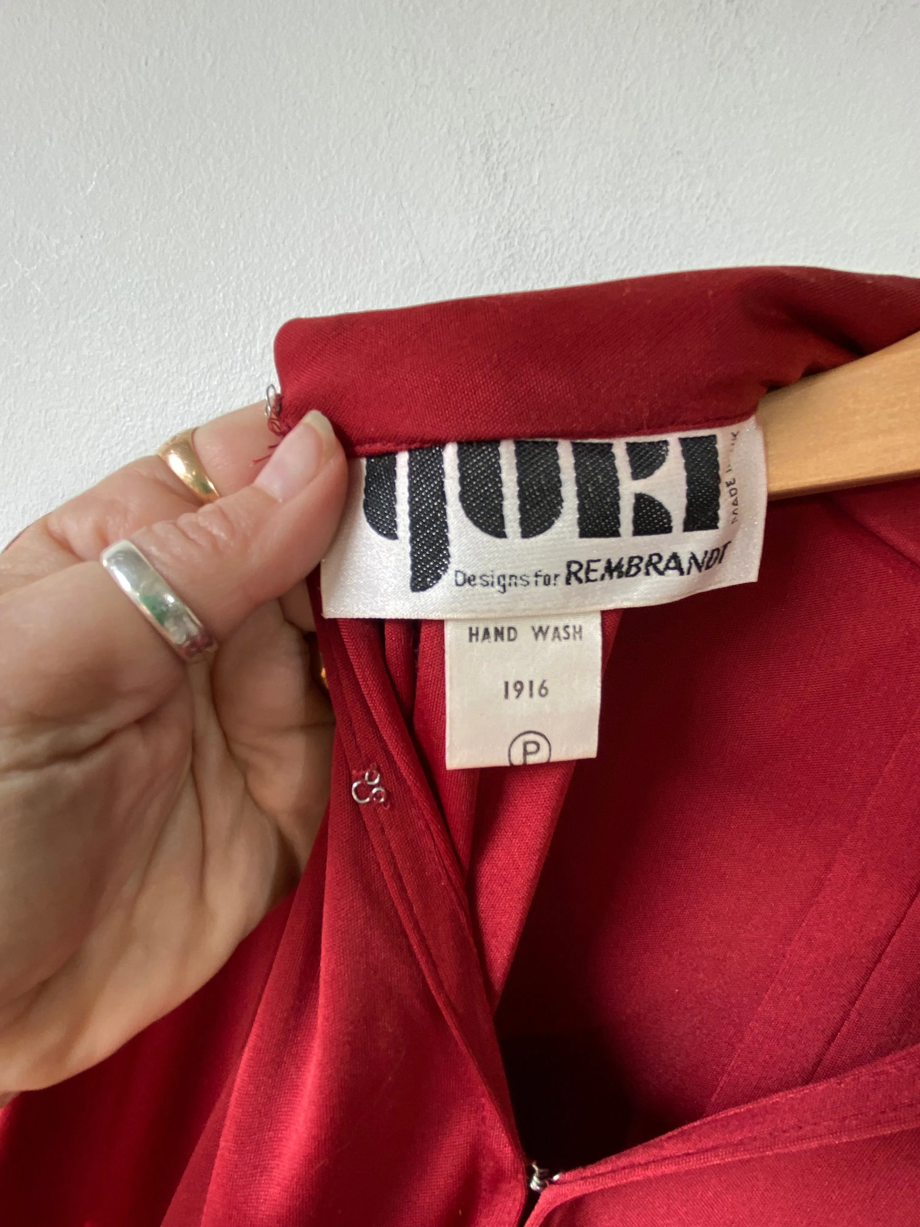 Stunning Vintage Yuki Rembrandt Burgundy Gown