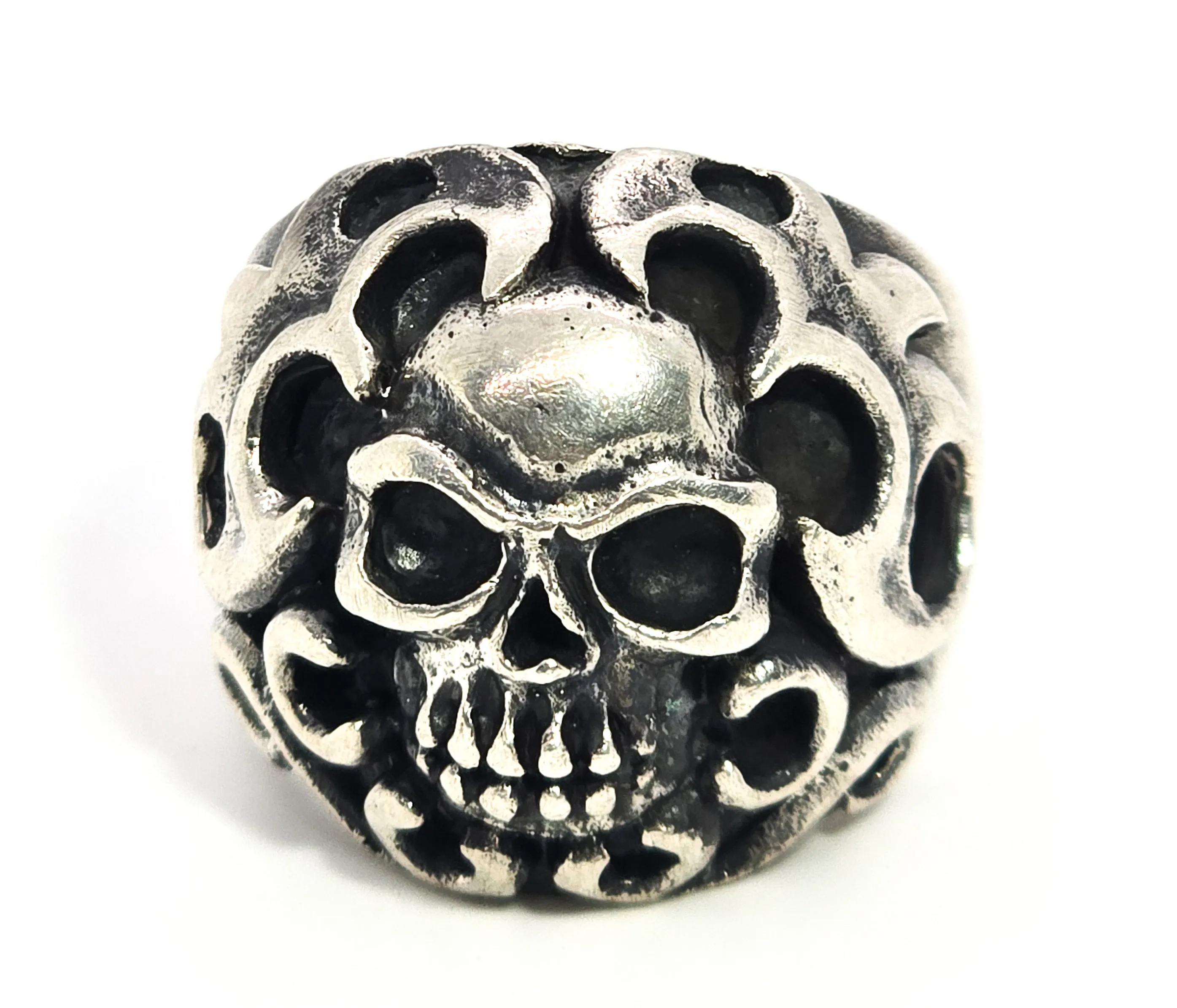 Thick Skull tribal flames retro biker solid sterling silver memento mori ring size 10.5