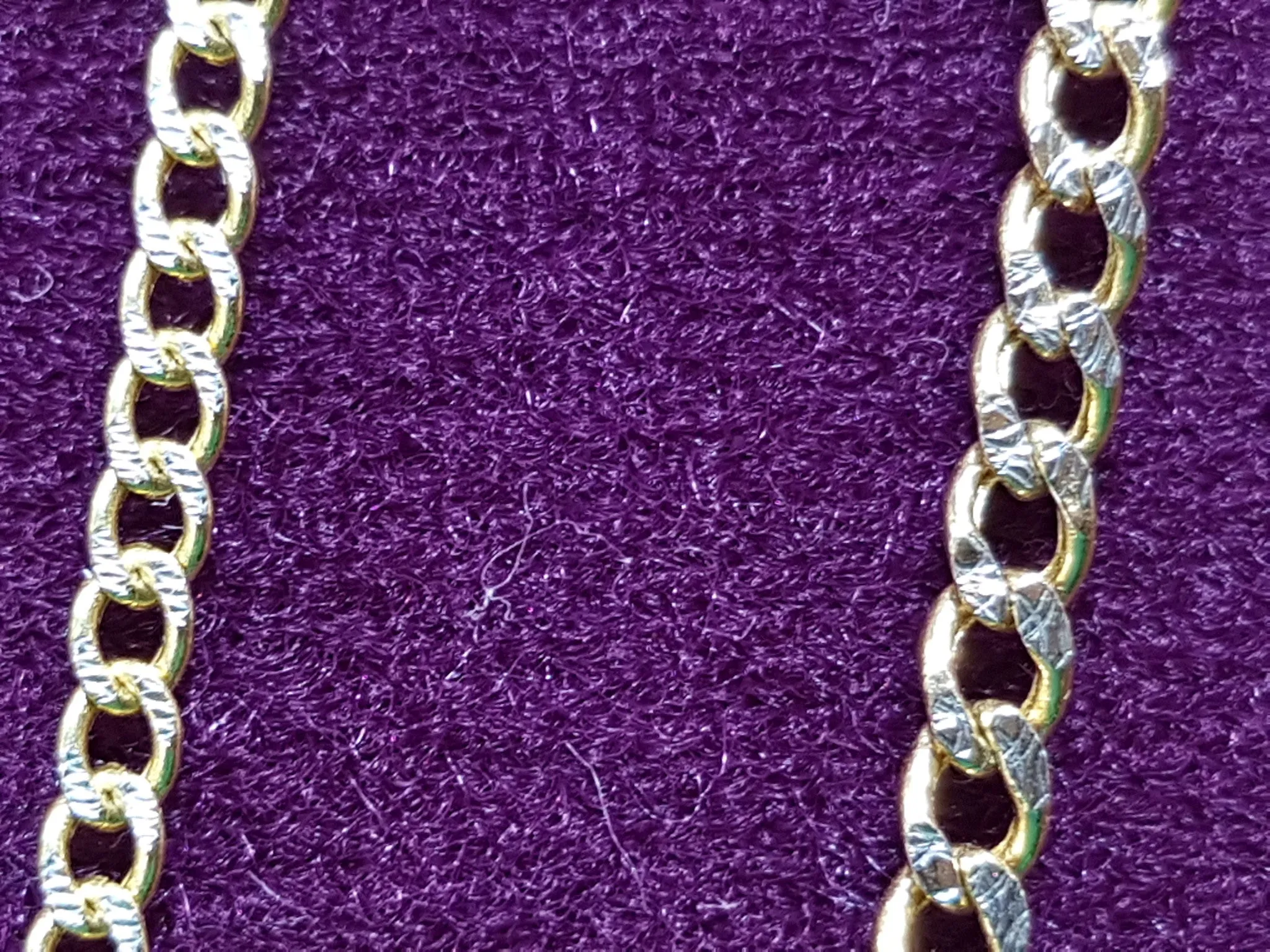 Two-Tone Lightweight Flat Cubanlink Chain (14K)
