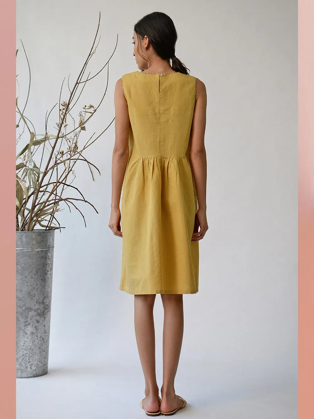 UMBAR by Payal Pratap   I   Dress Modhera  I  A Round Neck Sleeveless Dress With A Slight Gather At Waist  I  A Very Modern Shape For The Summer  I  Keep It Simple And Chic With Our Modera Dress This Season