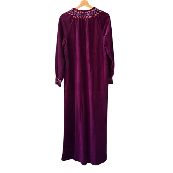 Vanity Fair Vintage New w Tag Velvet Magenta House Dress Muumuu Robe Sz M