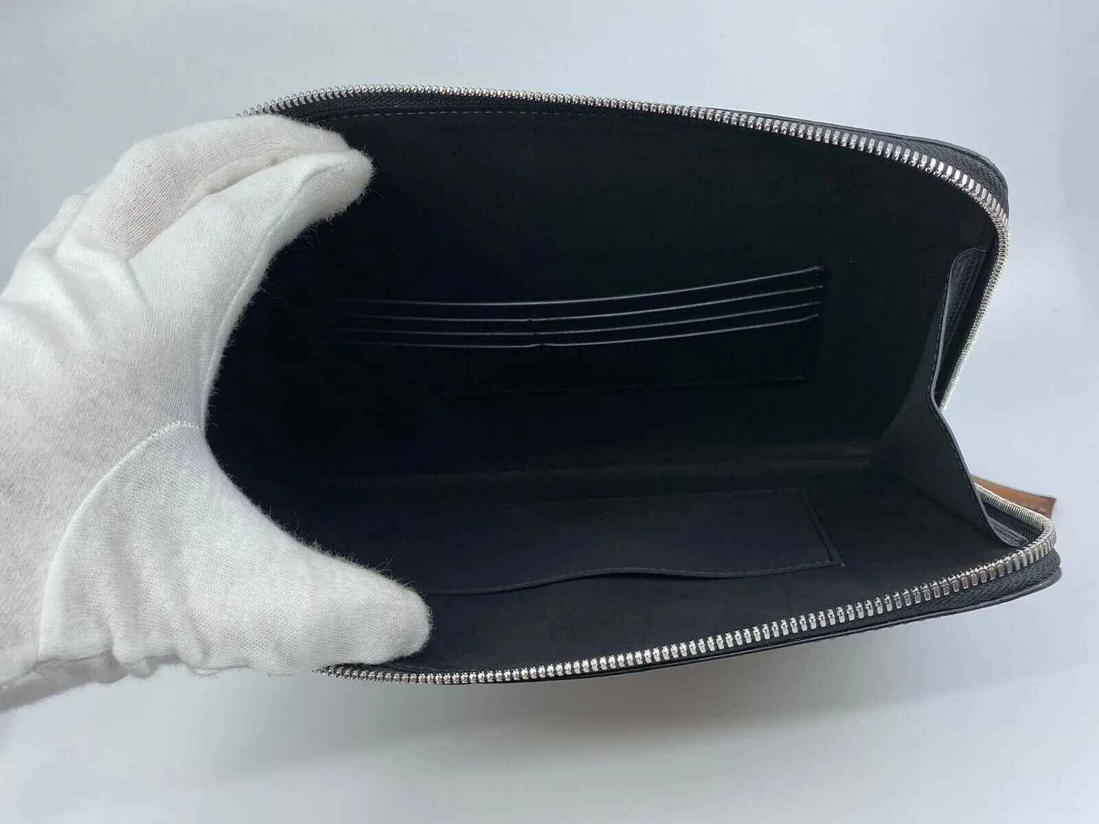 Venezia Scritto Nino Large Leather Clutch