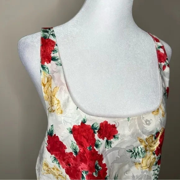 Victoria's Secret Women's Red and Cream Dress