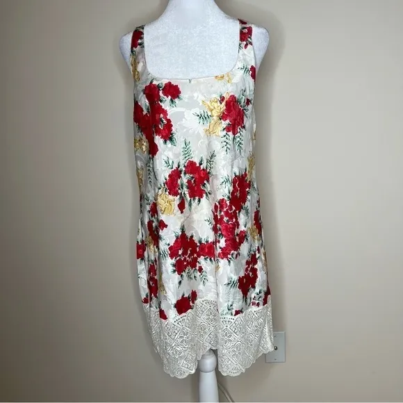Victoria's Secret Women's Red and Cream Dress