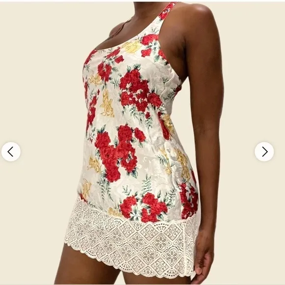 Victoria's Secret Women's Red and Cream Dress
