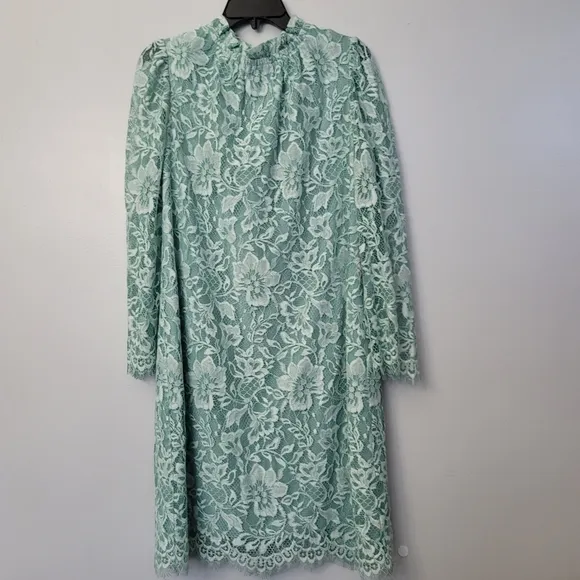 VINCE CAMUTO Mockneck Lomg Sleeve Floral Lace Dress