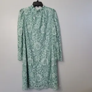 VINCE CAMUTO Mockneck Lomg Sleeve Floral Lace Dress
