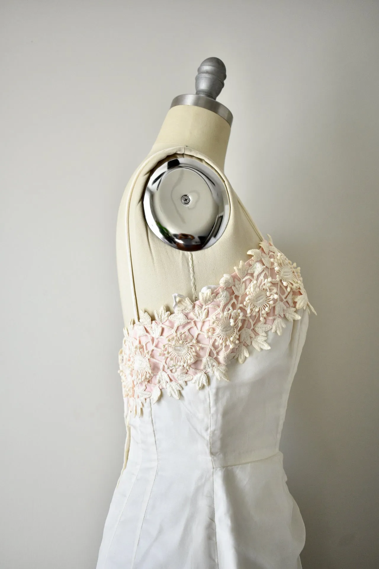 Vintage 1950s Lillie Diamond Ivory Cocktail Dress