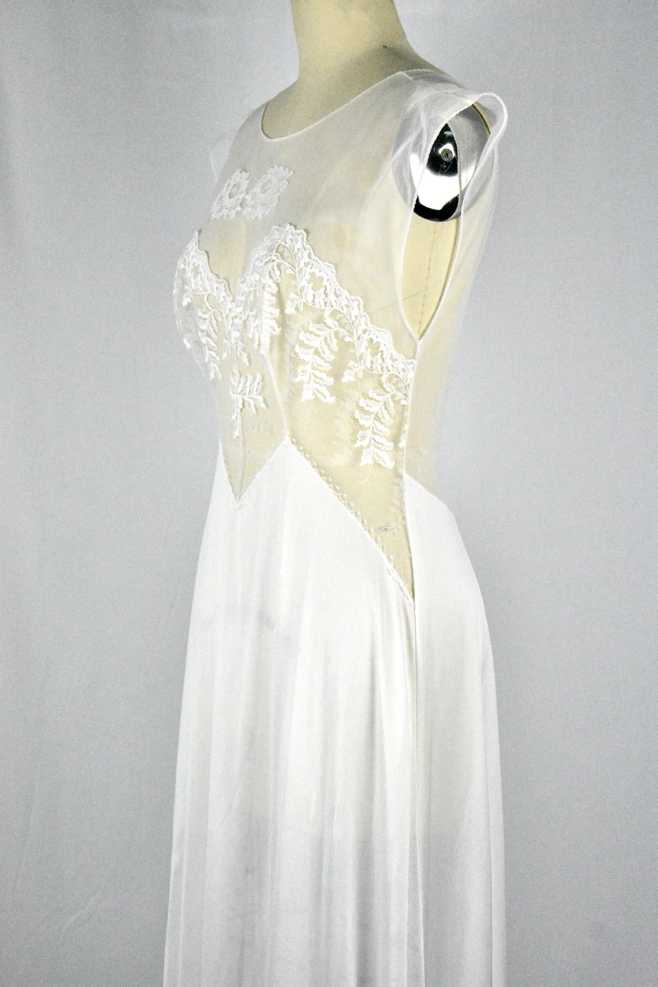 Vintage 1970s 2 Piece Sexy Nightgown w/ Detailing