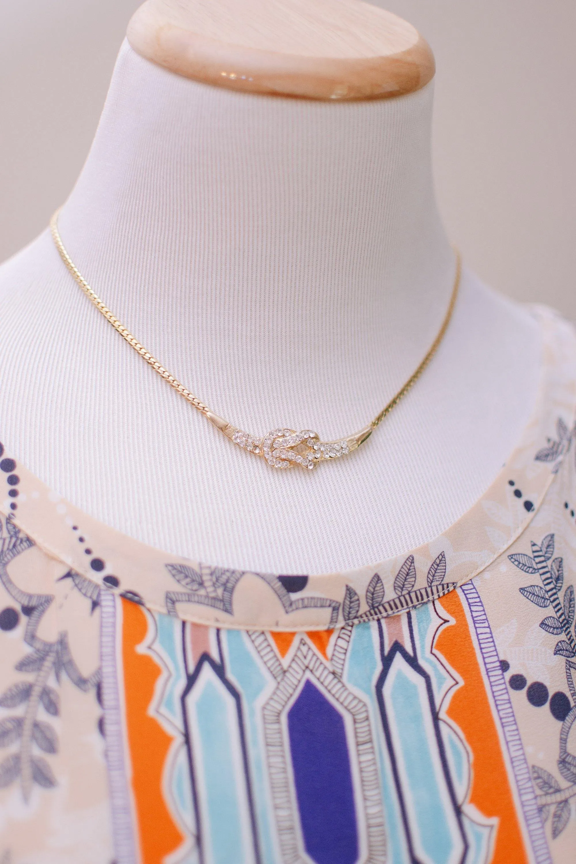 Vintage 1980s Rhinestone Knot Necklace