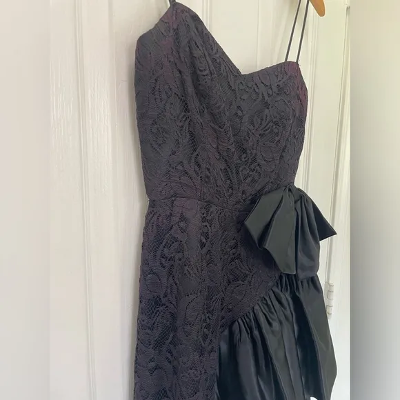 Vintage 80s/90s Spaghetti Strap Dance Prom Dress Black w/Burgundy Lace Size 5-6