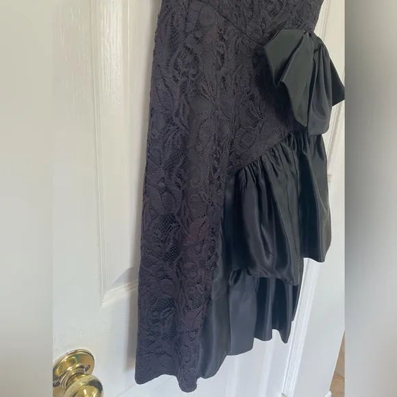 Vintage 80s/90s Spaghetti Strap Dance Prom Dress Black w/Burgundy Lace Size 5-6