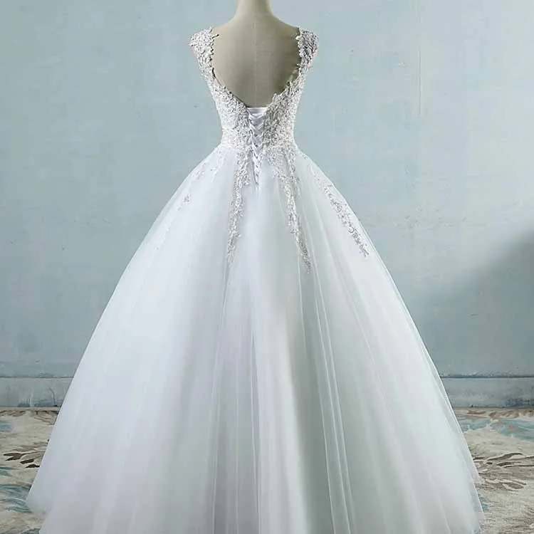 Vintage Custom Sleeveless Tulle Wedding Dresses With Appliques