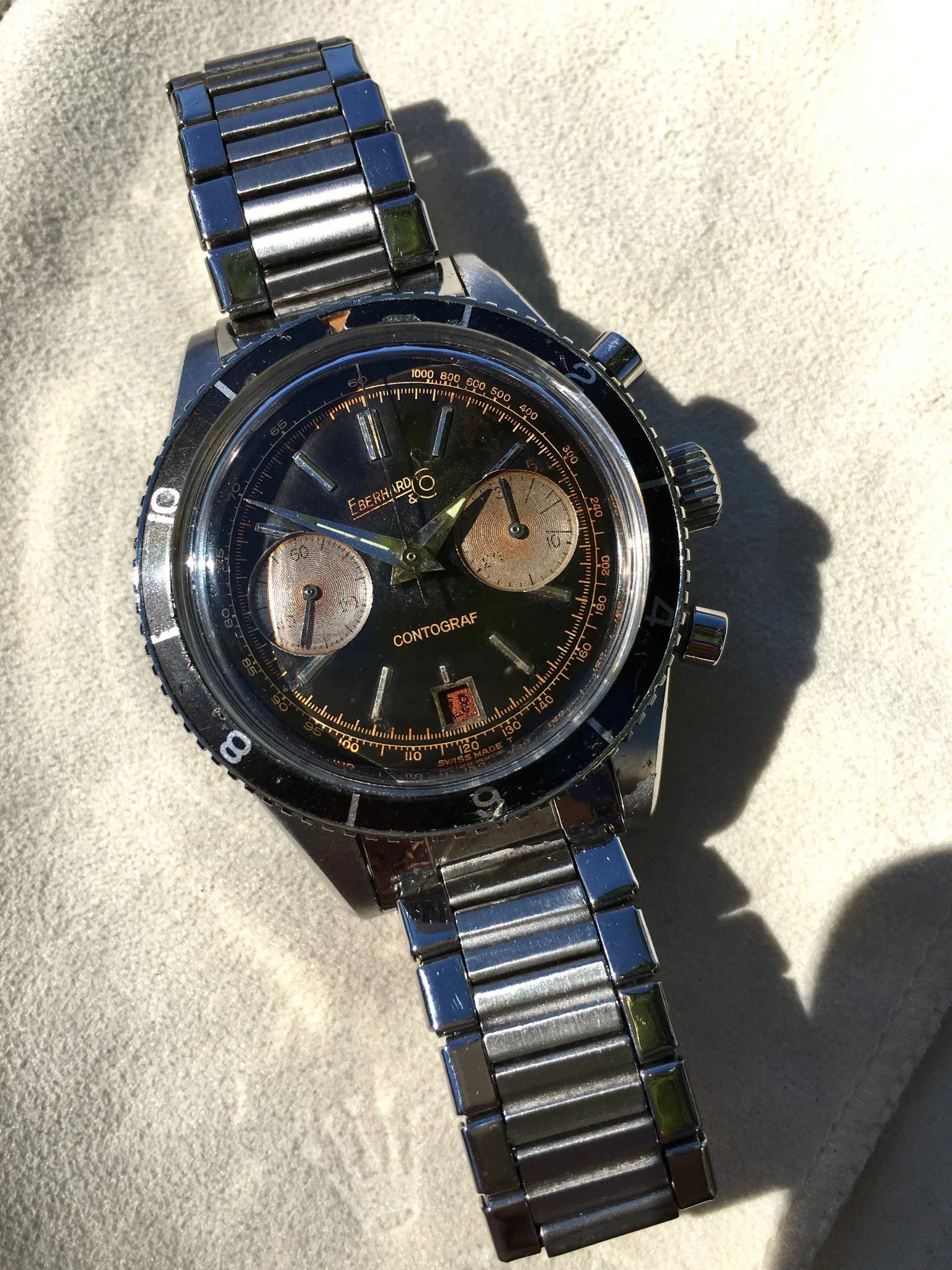 Vintage Eberhard & Co. Contograf Steel Chronograph Gilt Roulette Date Wristwatch