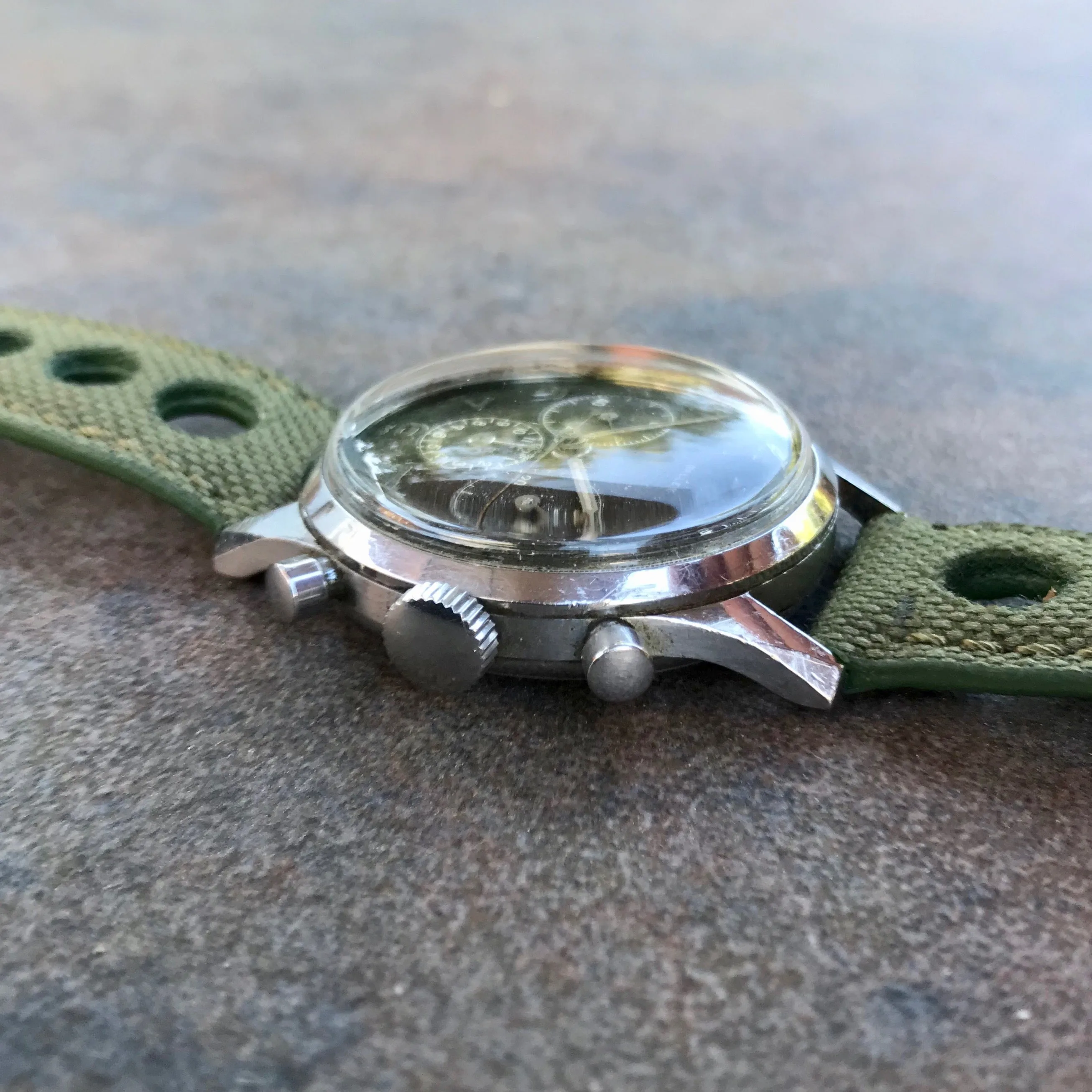 Vintage Gallet Stainless Steel Pre Jim Clark Excelsior Park Chronograph Tropical Wristwatch