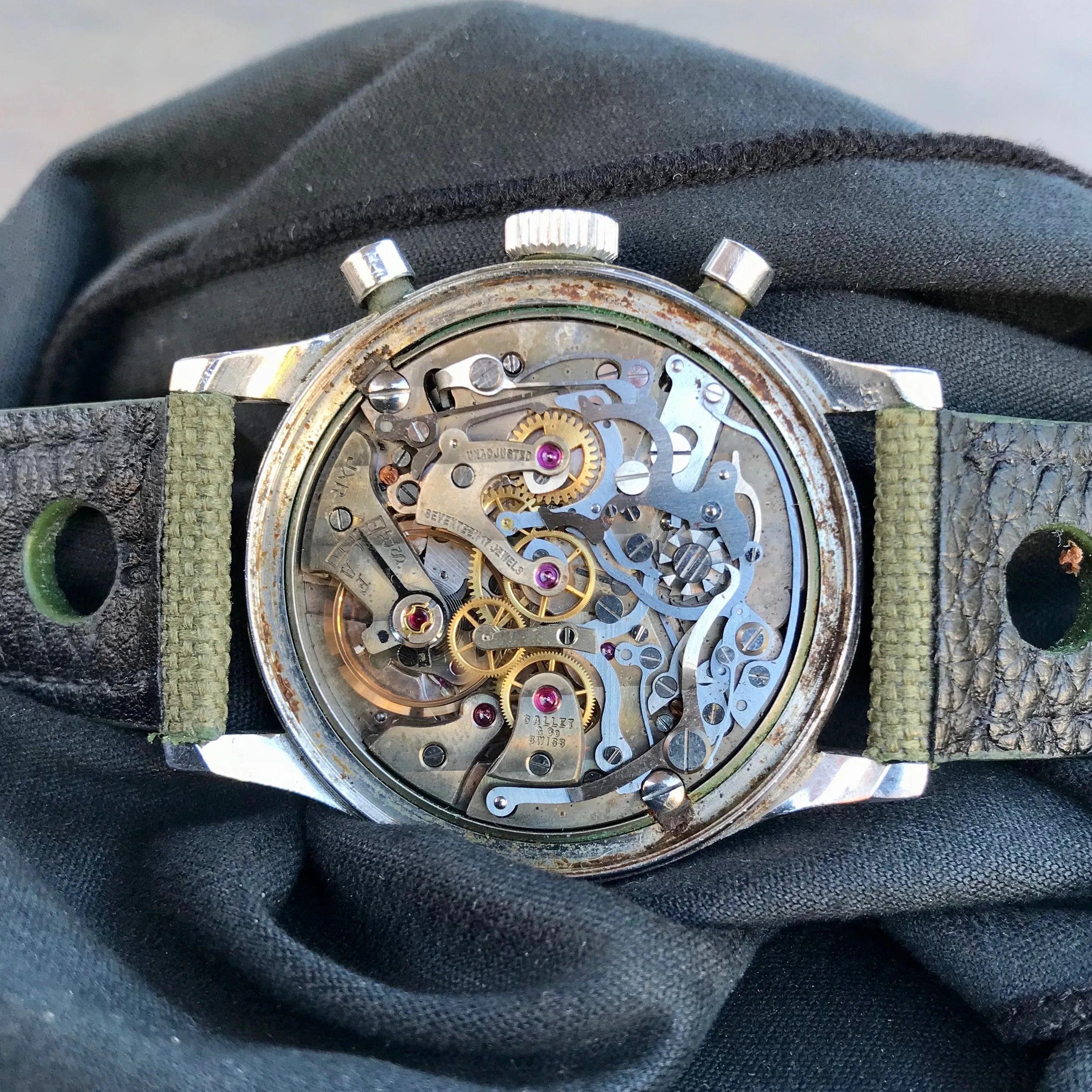 Vintage Gallet Stainless Steel Pre Jim Clark Excelsior Park Chronograph Tropical Wristwatch
