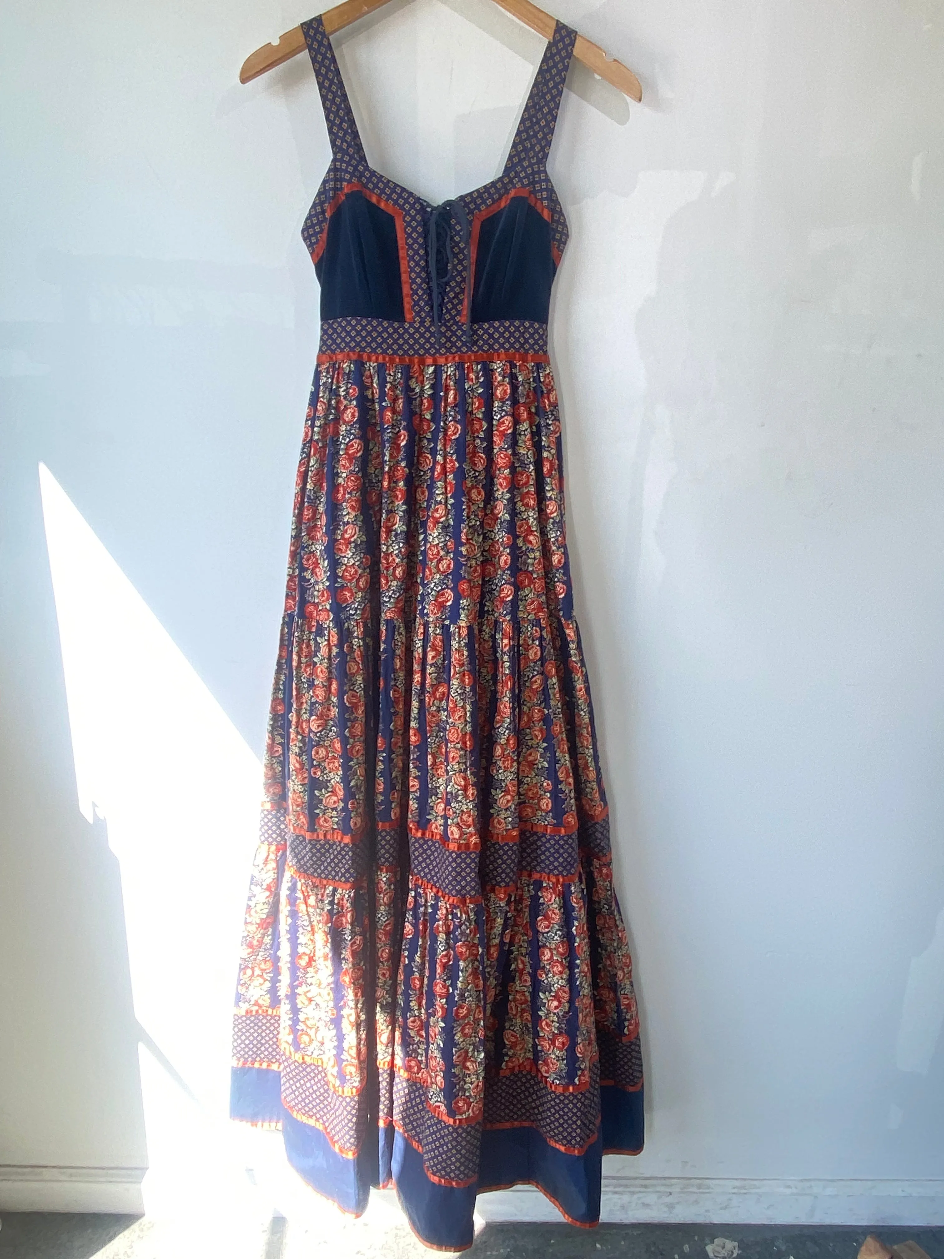 Vintage Gunne Sax Cabbage Rose Print Dress
