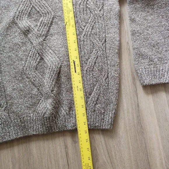 Vintage Lacoste sz 4 US M like new condition