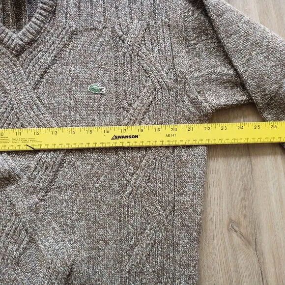 Vintage Lacoste sz 4 US M like new condition