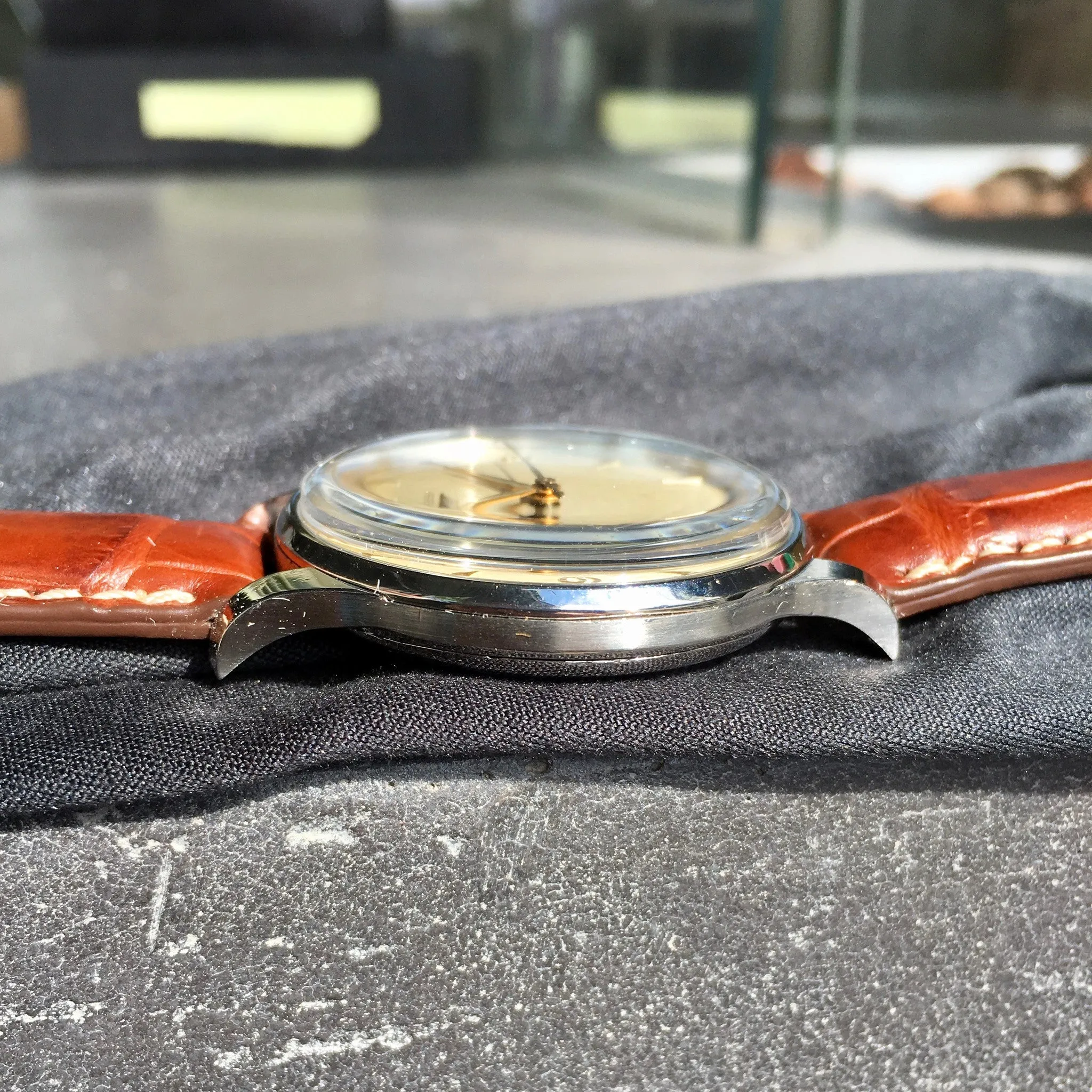 Vintage Longines 5045 Oversized 37mm Center Seconds Cal. 12.68z Wristwatch