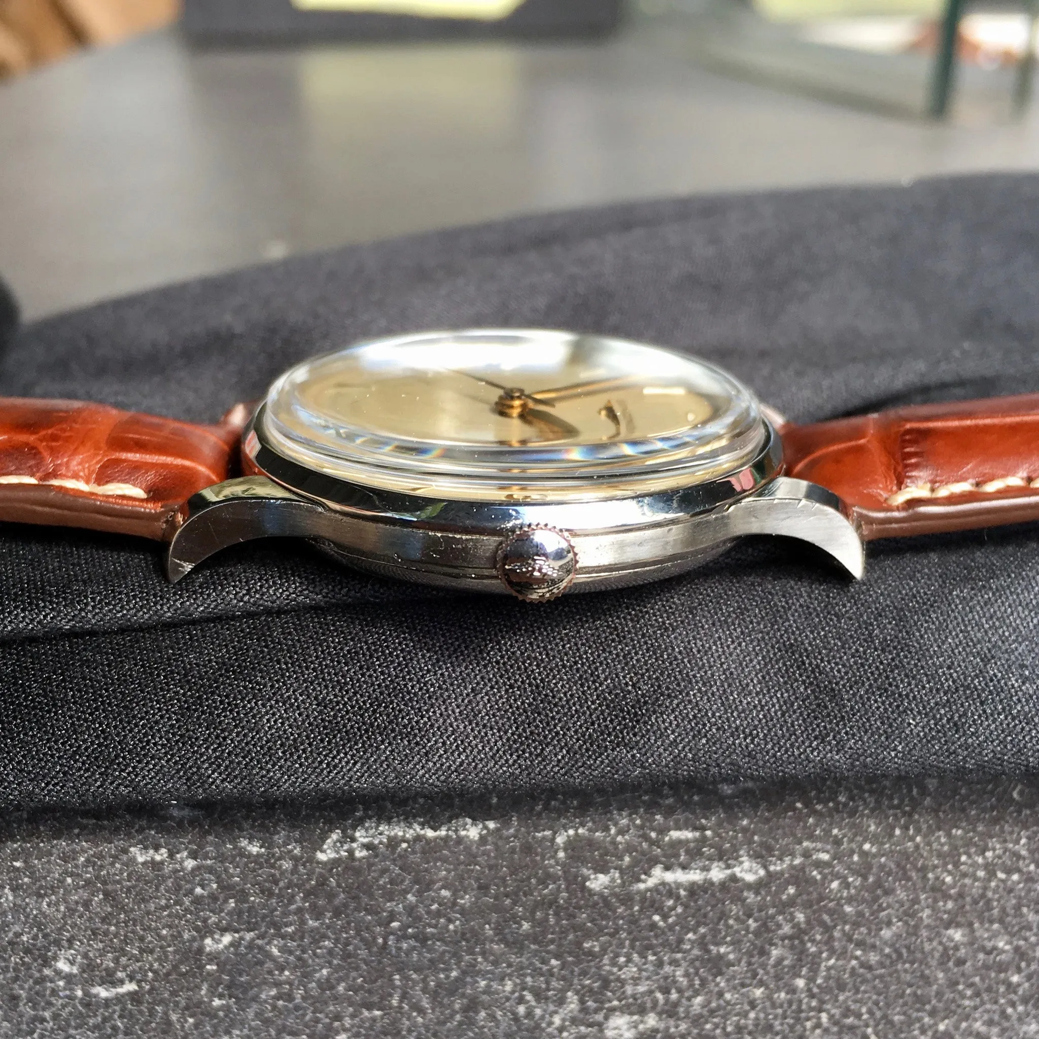 Vintage Longines 5045 Oversized 37mm Center Seconds Cal. 12.68z Wristwatch