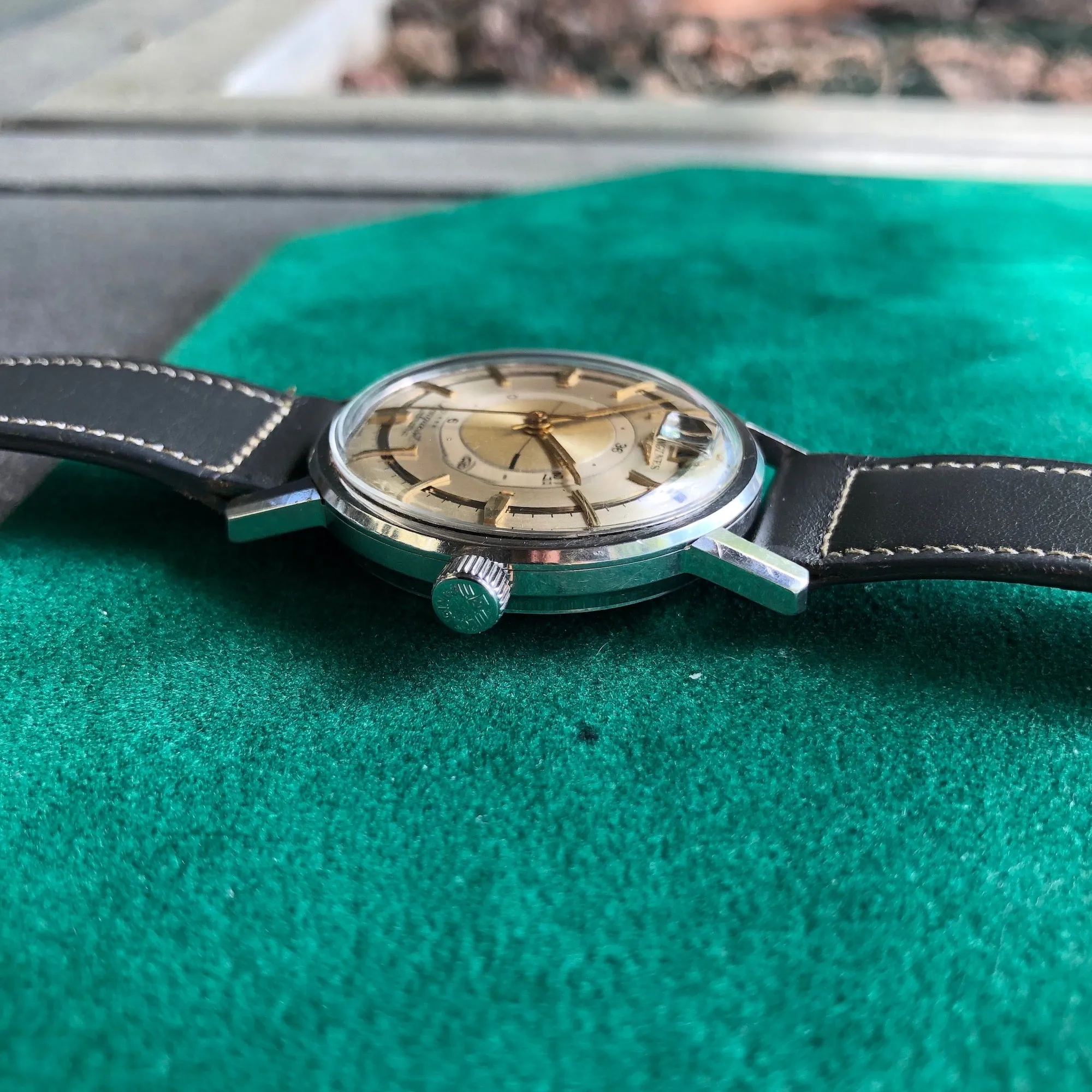 Vintage Longines Conquest Power Reserve 9032 Automatic Cal. 294 Steel Wristwatch